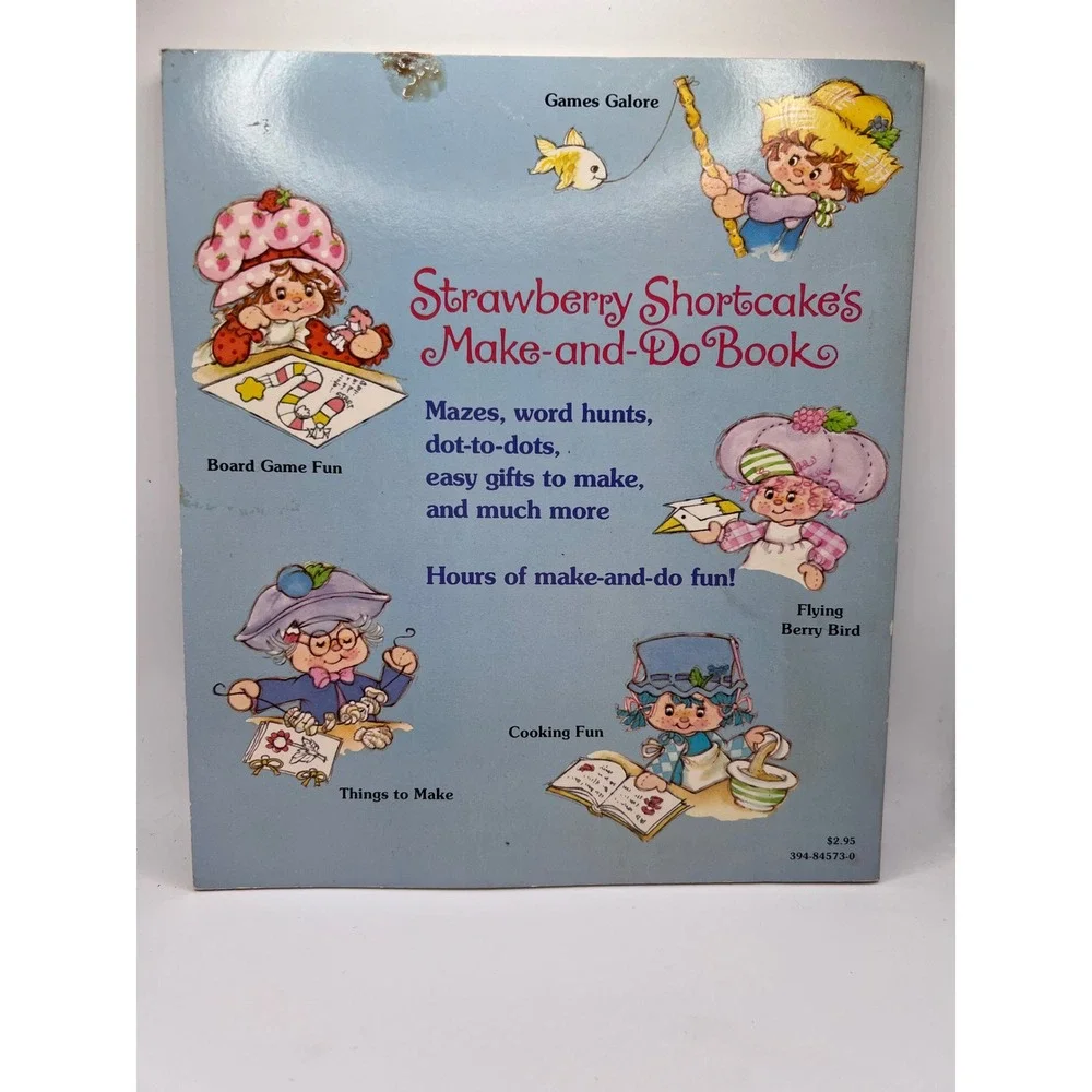 Strawberry Shortcake's Make-And-Do 1980 Activity Crafting Coloring Book Unused